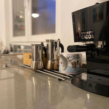 Cozy Modern Apt W Free Parking Bbq & Fully Equipped Villa Como Eksteriør billede